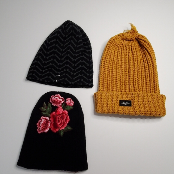 Tavik Aldo Jacks beanie bundle of 3 Vguc - Picture 3 of 9